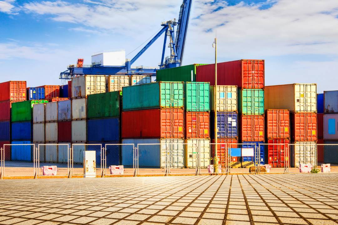 terminal-de-contentores-wharf-transporte